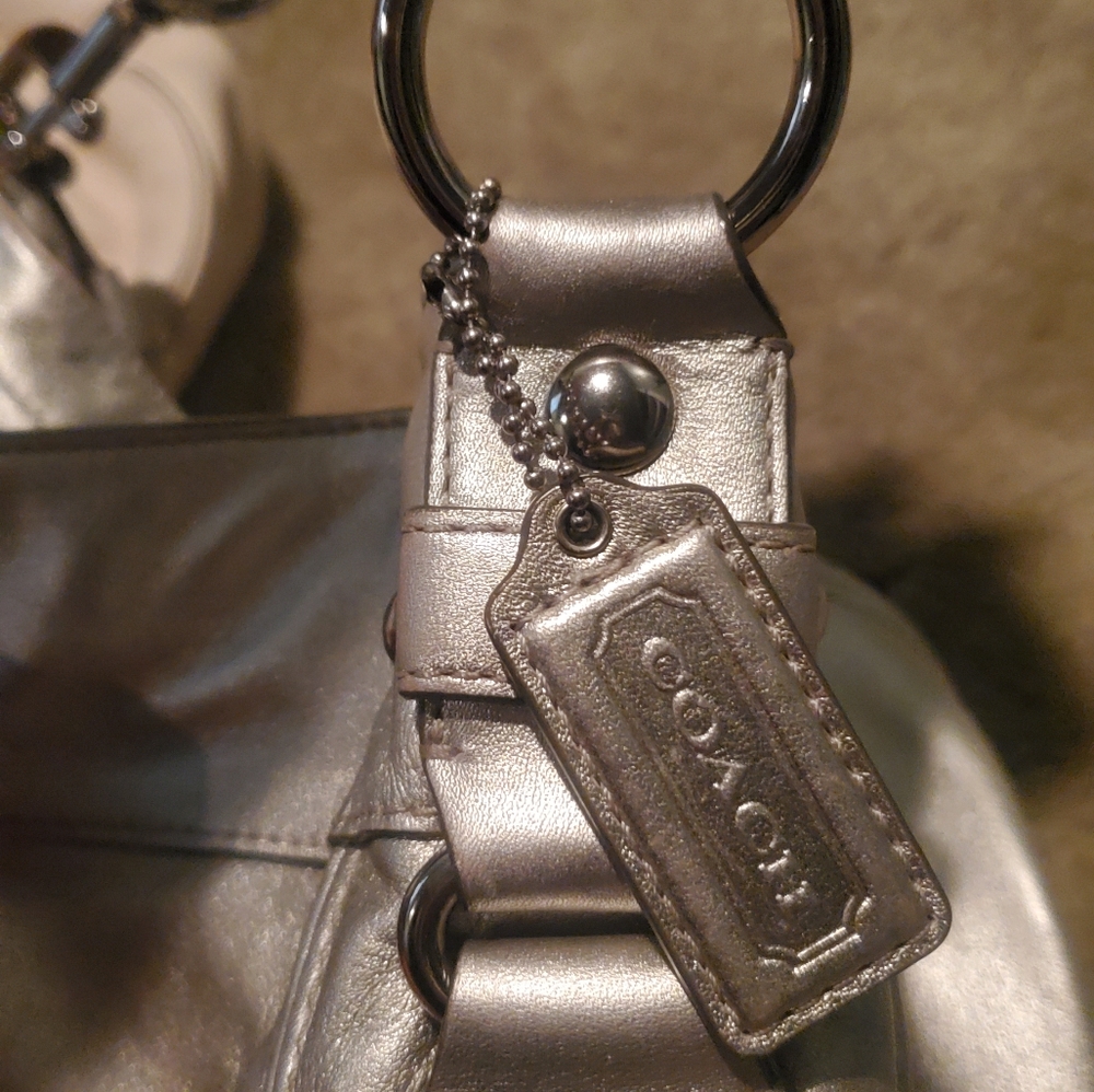Authentic Coach bag - Picture 4 of 10